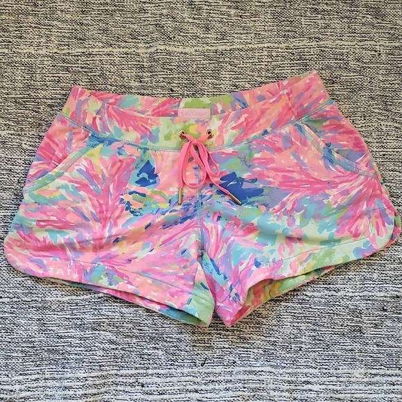Lilly Pulitzer Pants - Lilly Pulitzer Vina Shorts 🌸 Size XS